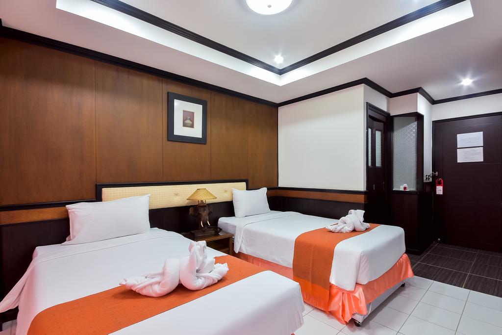 Season Palace Huahin Hotel Cha-Am Exterior photo